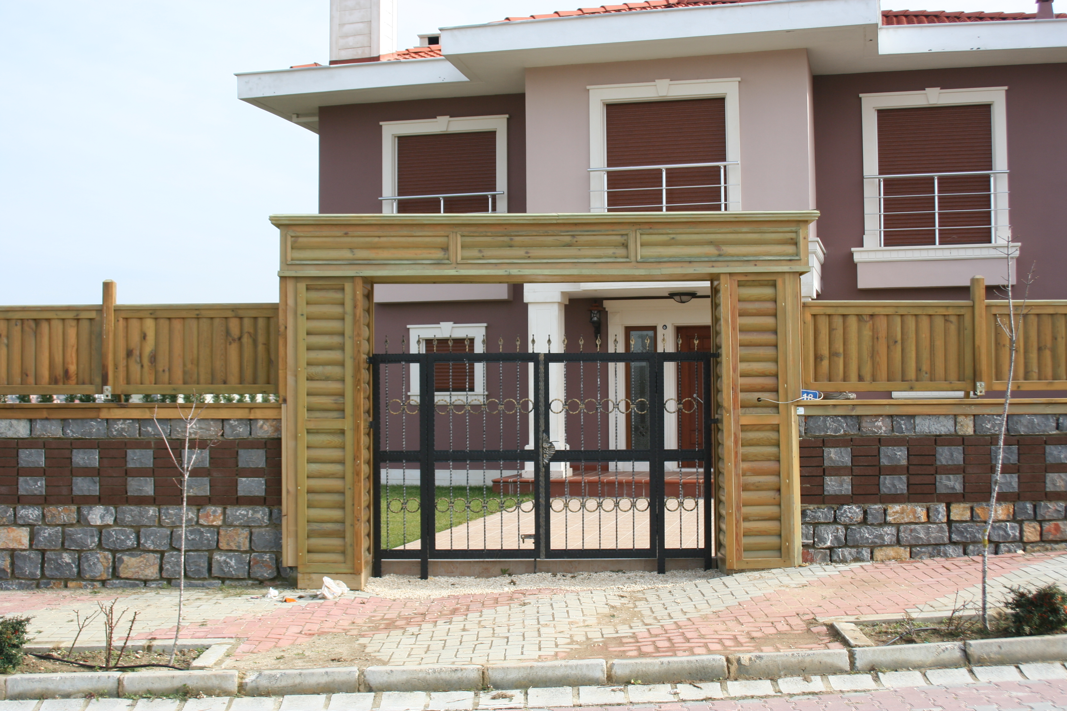 Ahşap Giriş Kemeri