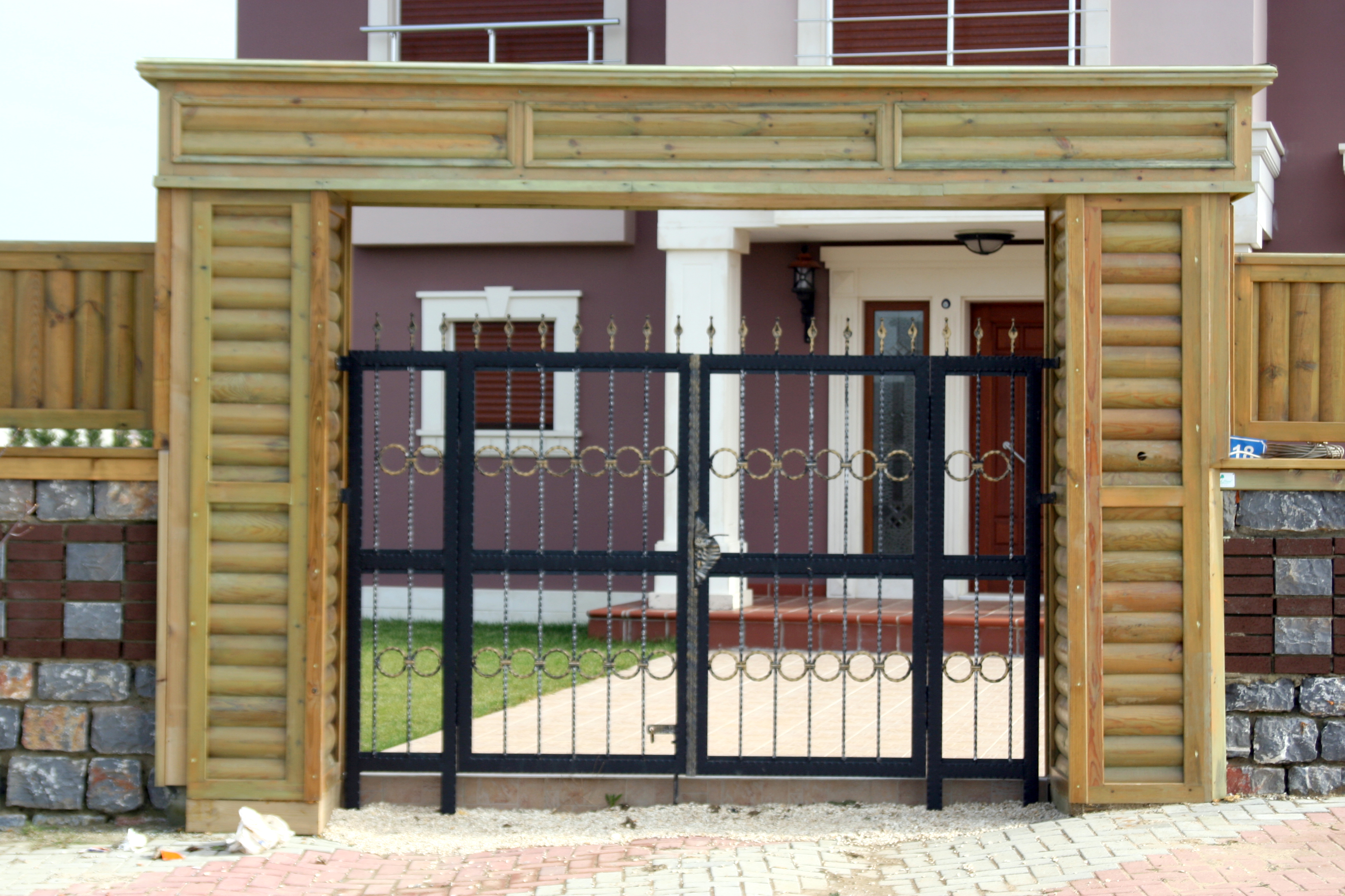 Ahşap Giriş Kemeri