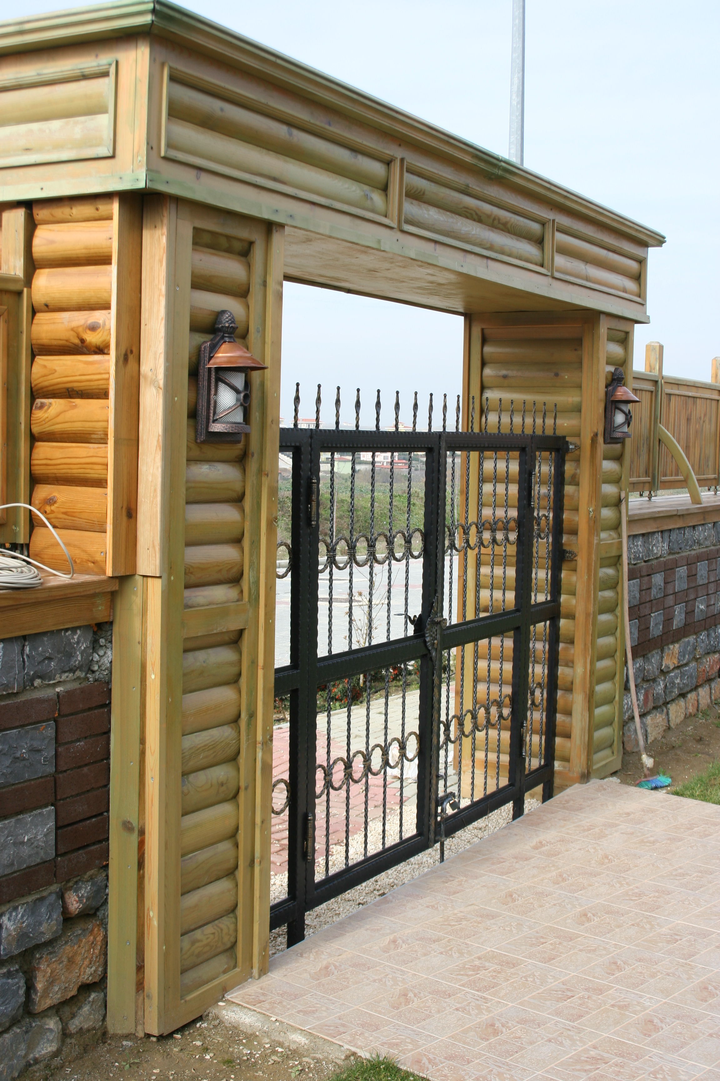 Ahşap Giriş Kemeri